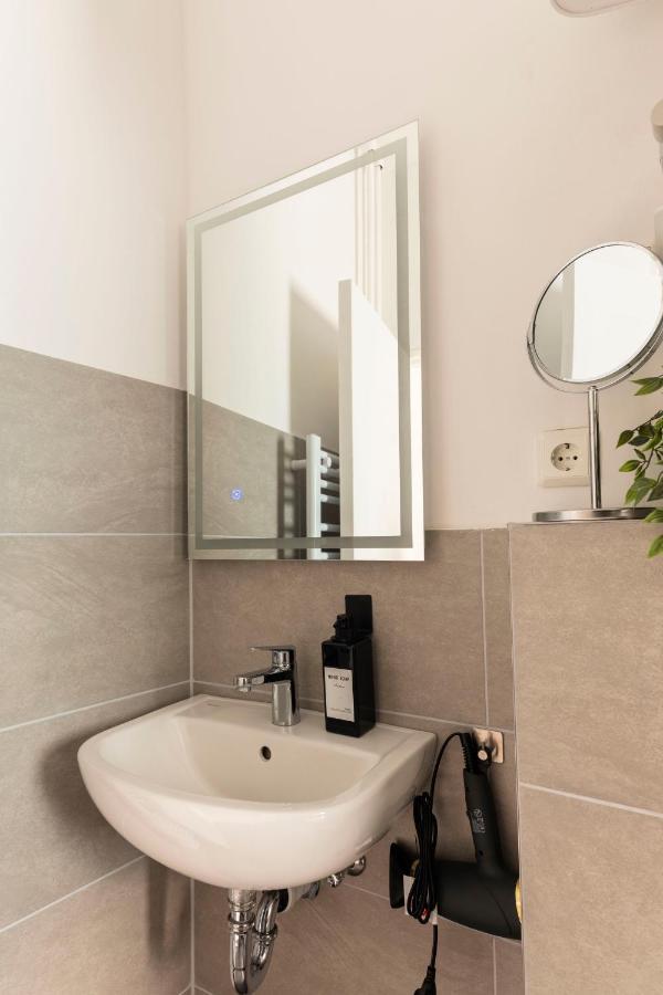 Central Design Apartments At Ku'Damm Берлин Екстериор снимка